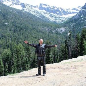 Meet your Posher, Gregory